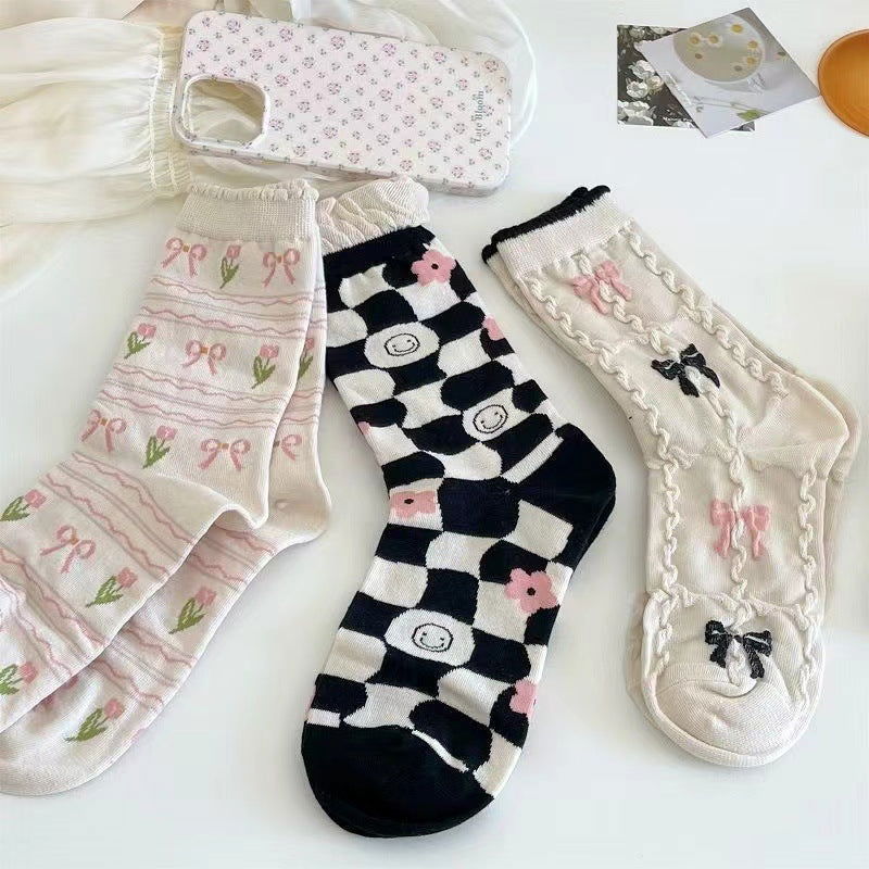 10 Pairs Versatile  alphabet Casual Socks - SocksLtd