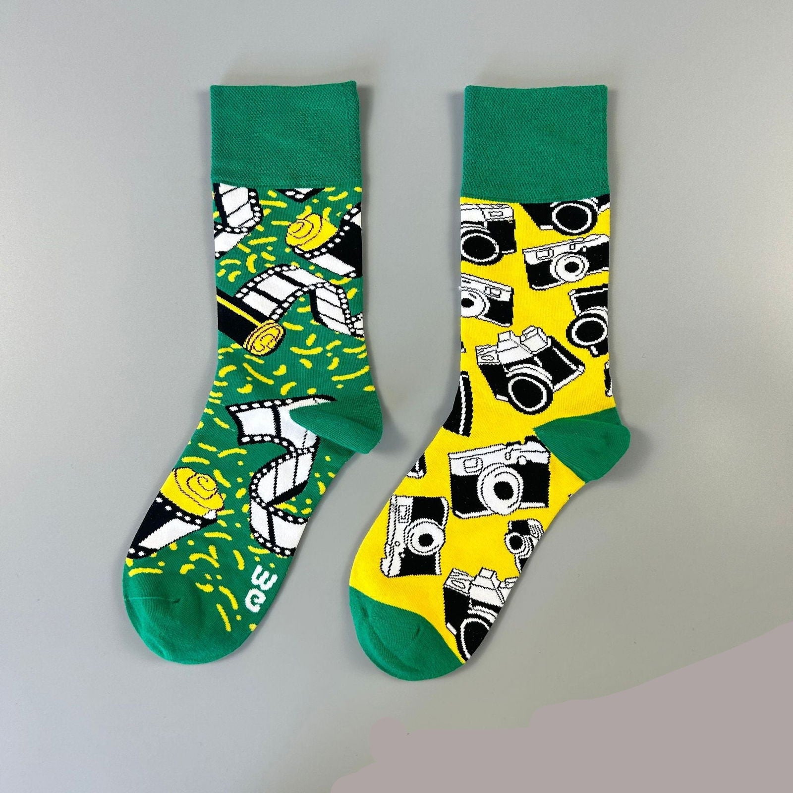 1 Pair Dynamic and trendy Crew Socks - SocksLtd