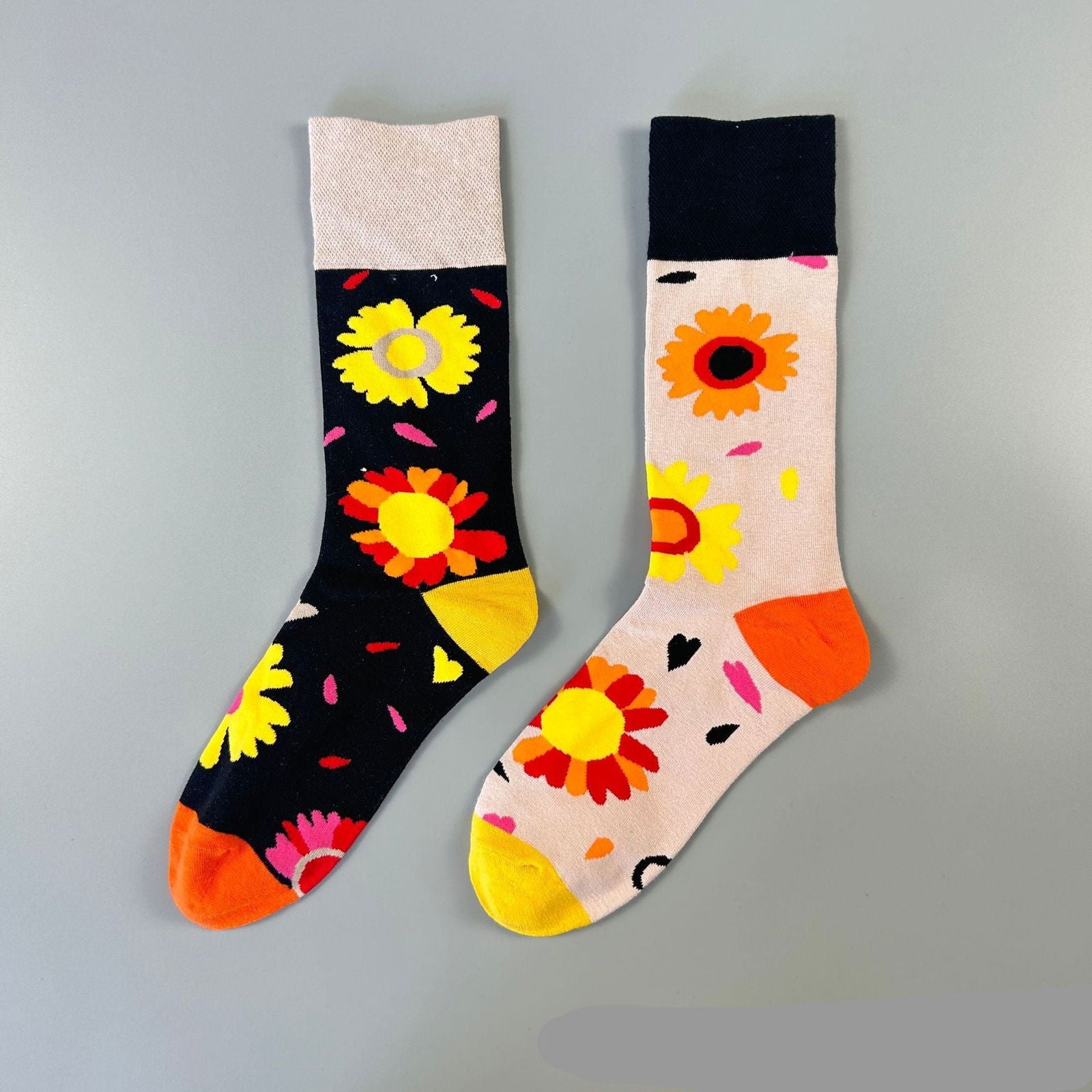 1 Pair Dynamic and trendy Crew Socks - SocksLtd