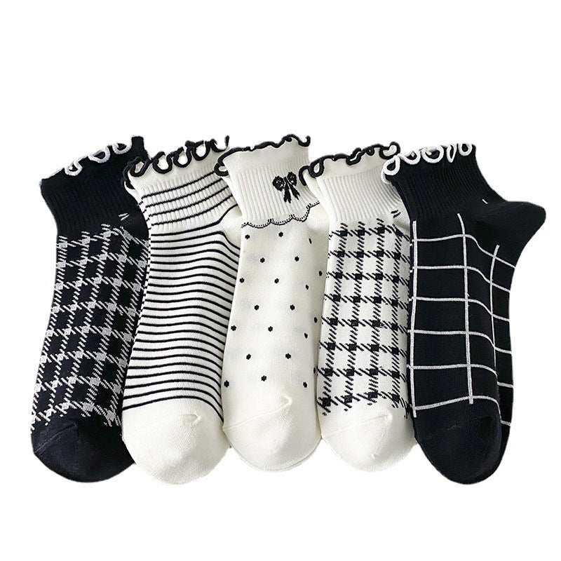 1 Pair Striped Ruffled Lace Ankle Socks - SocksLtd