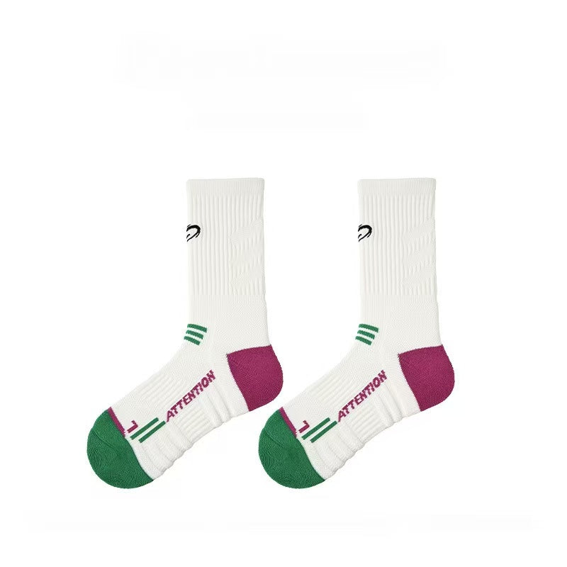 1 Pair  Women Contrasting trendy Athletic Socks - SocksLtd