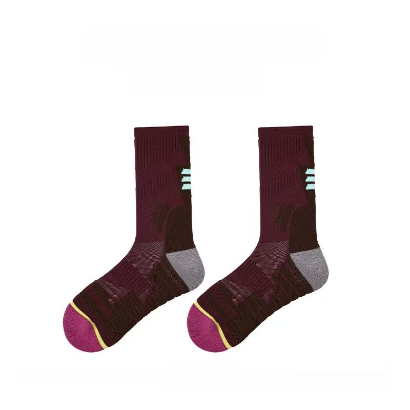 1 Pair  Women Contrasting trendy Athletic Socks - SocksLtd