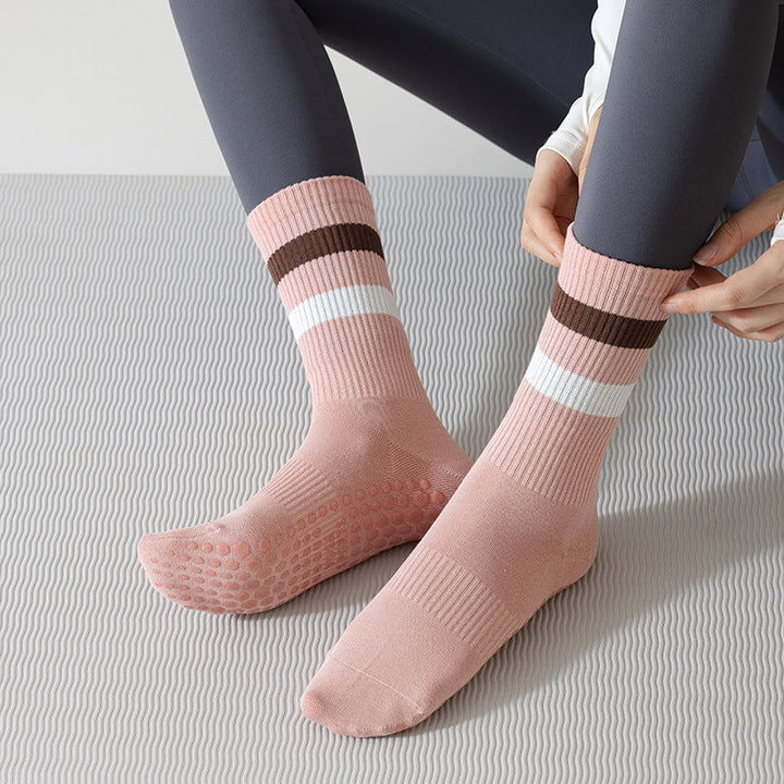 1 Pair  Women Anti slip fitness Yoga Socks - SocksLtd