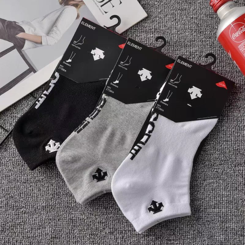 2 Pairs Embroidered sports Ankle Socks - SocksLtd