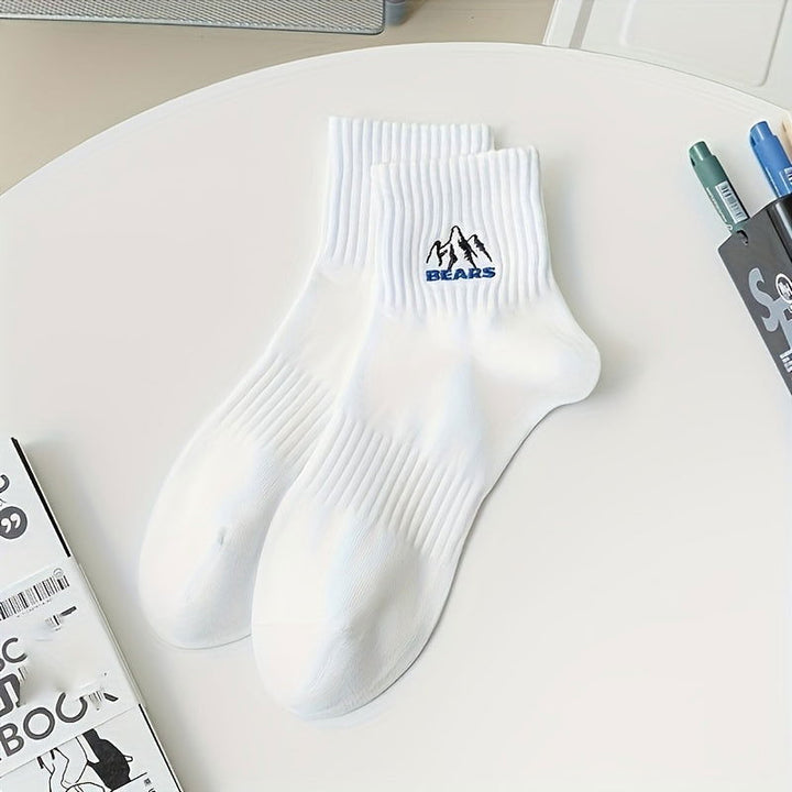 5 Pairs Men Mountain Embroidery Comfort Crew Socks - socksltd