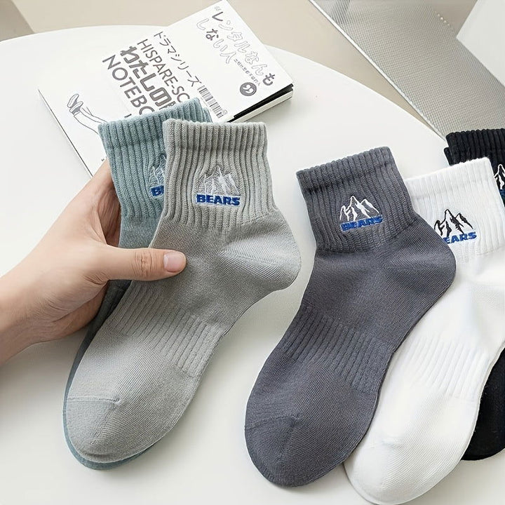 5 Pairs Men Mountain Embroidery Comfort Crew Socks - socksltd