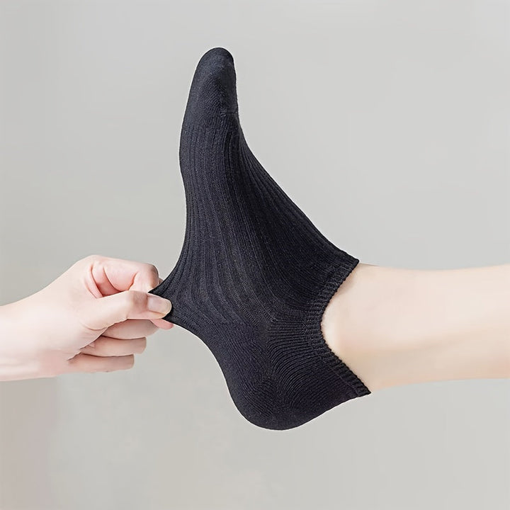 5 Pairs Simple Boat Breathable No Show Socks - SocksLtd