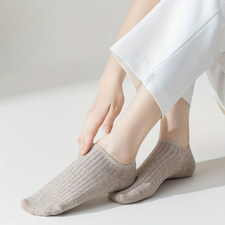 5 Pairs Solid Comfy Simple Unisex Ankle Socks - SocksLtd