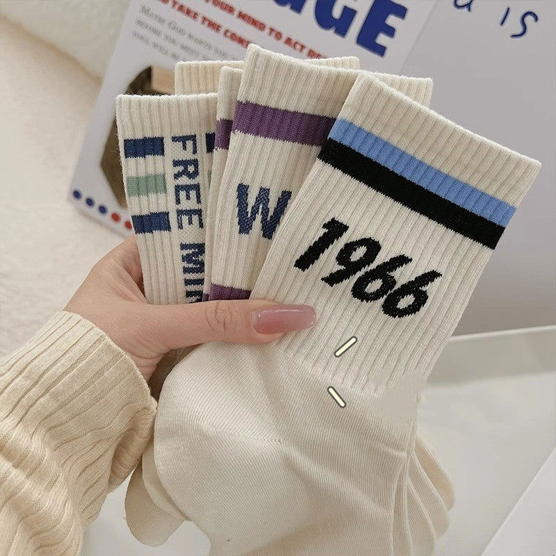 5 Pairs Versatile  alphabet Casual Crew Socks - SocksLtd