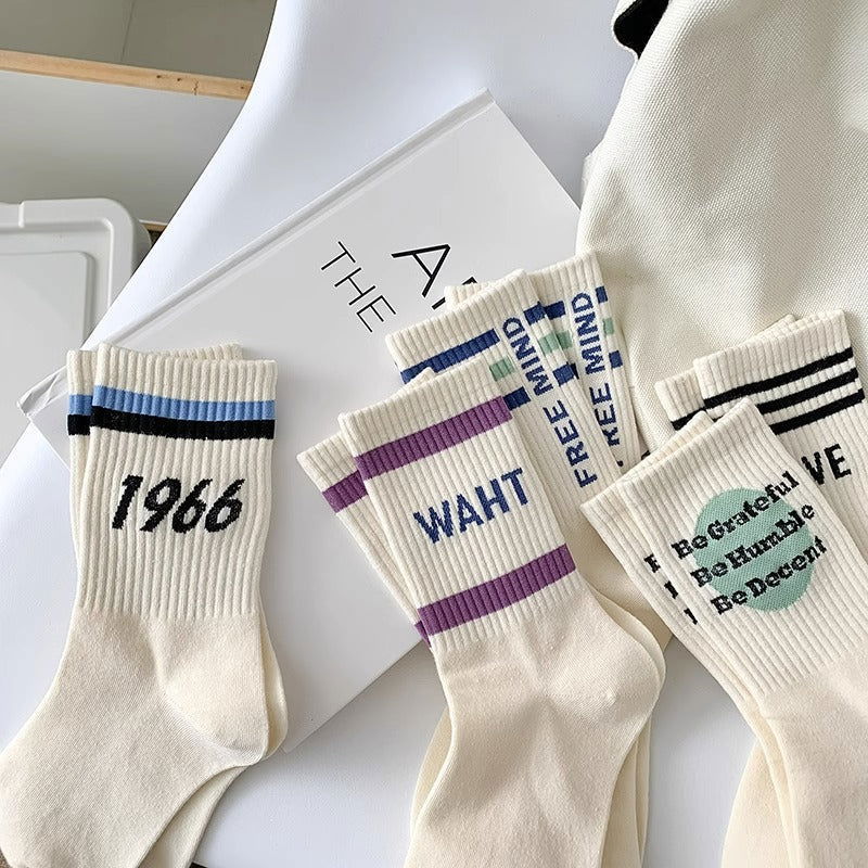 5 Pairs Versatile  alphabet Casual Crew Socks - SocksLtd