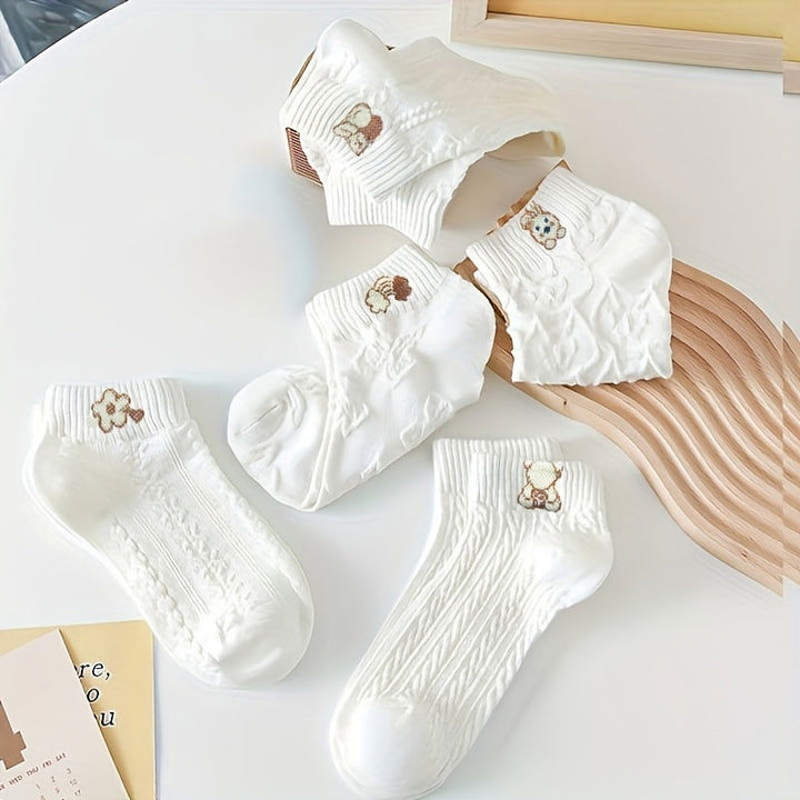 5 Pairs  Women Cute 3D Textured White Ankle Socks - SocksLtd