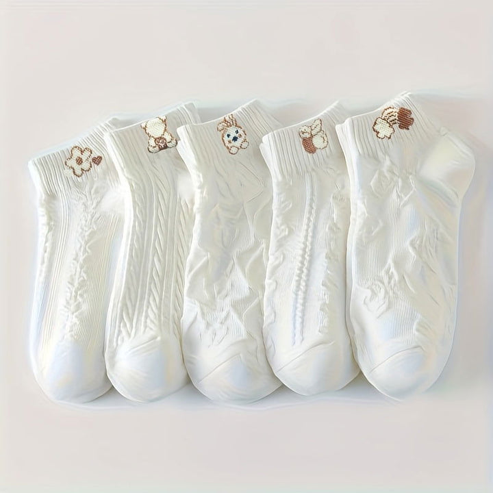 5 Pairs  Women Cute 3D Textured White Ankle Socks - SocksLtd